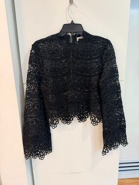 Marabelle Black Lace Top Size Medium – Bell Sleeves, Scalloped Hem, Back Zip